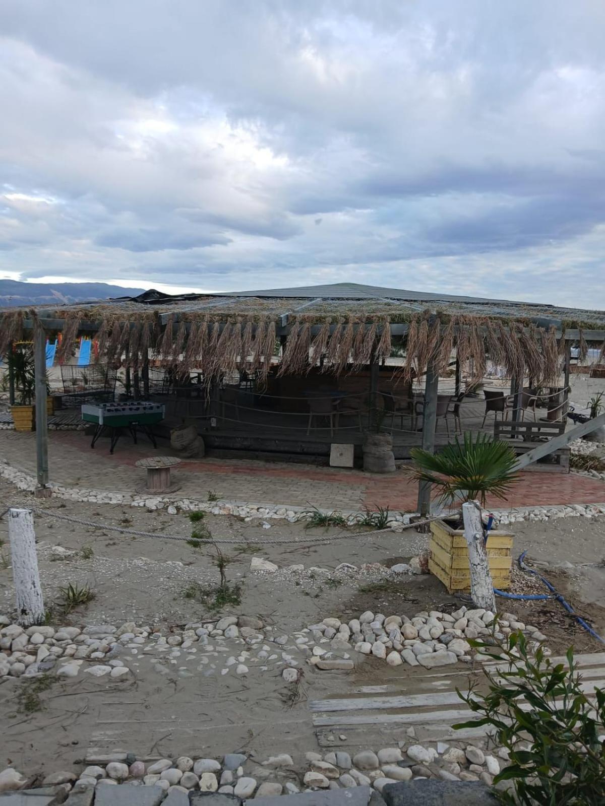 Zulu Beach Tenda فلورا المظهر الخارجي الصورة